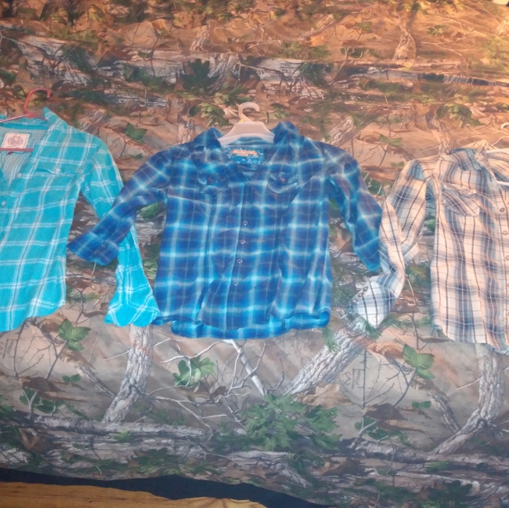 Womens pliad shirt bundle